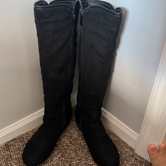 Suede Warm Black Knee High Boots 1 Pair! - Picture 2 of 11